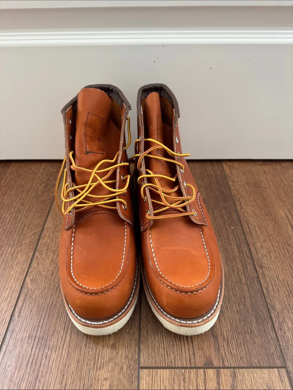 Red Wing Classic Moc Toe 875 ORO LEGACY Boots with Yellow Laces